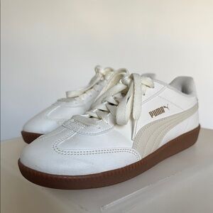 Puma White and Brown Sneakers size 7